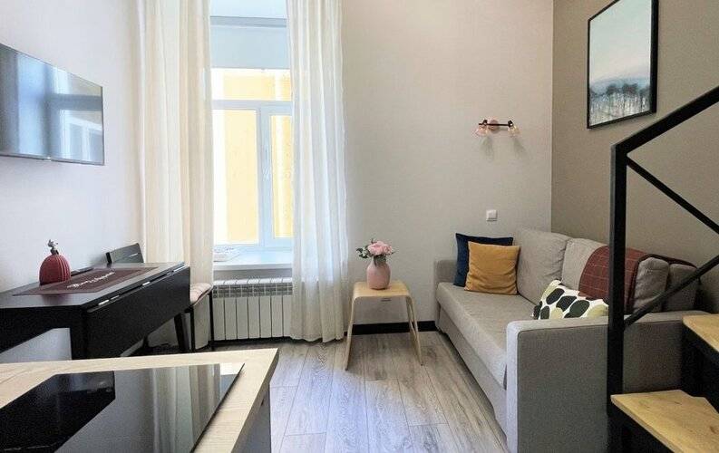 Суткиспб Владимирский 10