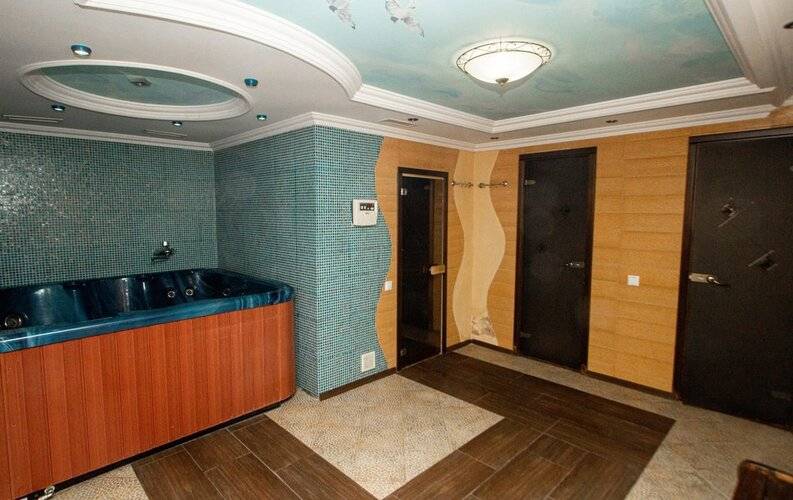 Отель Михеев Тополиная