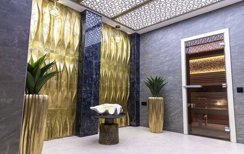 Lotus Hotel & Spa