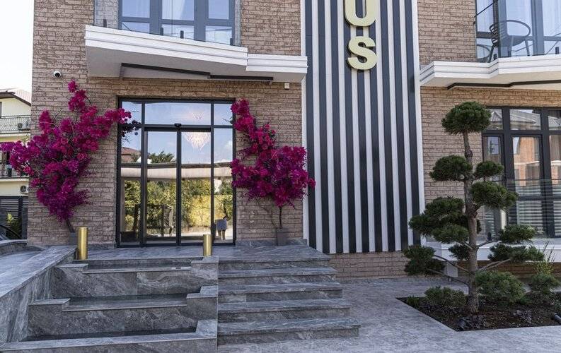 Lotus Hotel & Spa