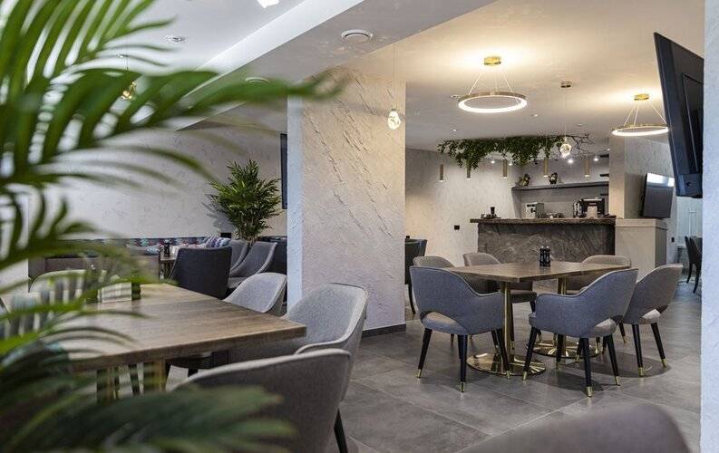 Lotus Hotel & Spa