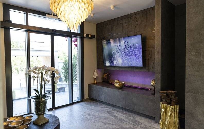 Lotus Hotel & Spa