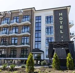 $item['hotel']['name']