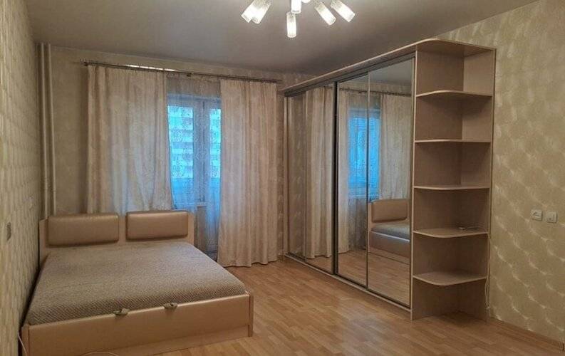 Самоцвет На Варшавской