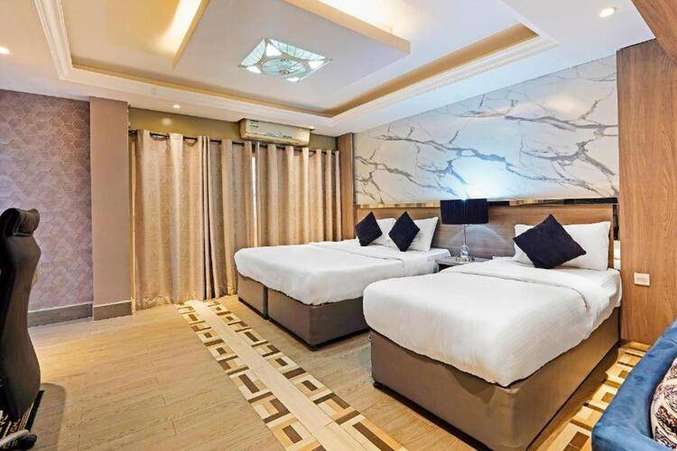 Transworld Hotel