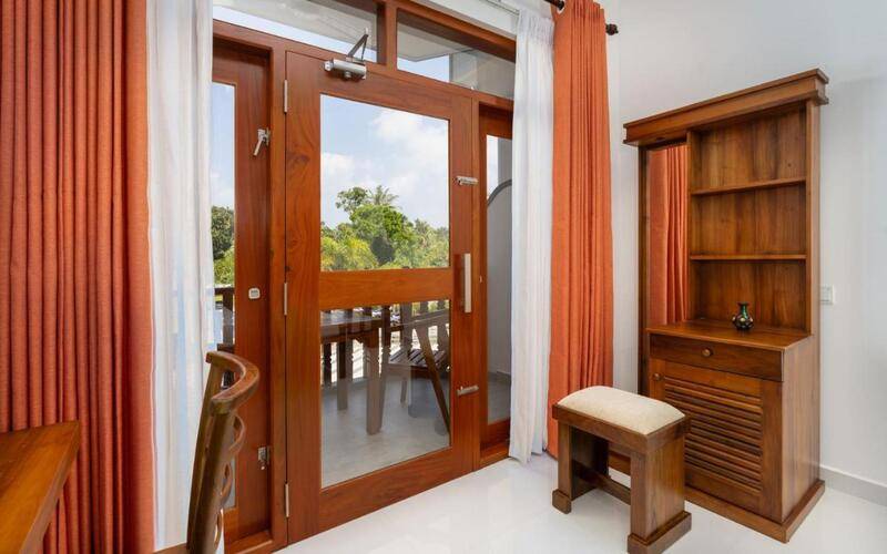 Hotel Southern Blue Sapphire