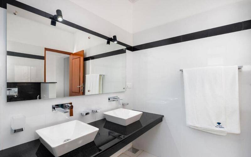 Hotel Southern Blue Sapphire