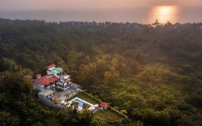 Hotel Southern Blue Sapphire