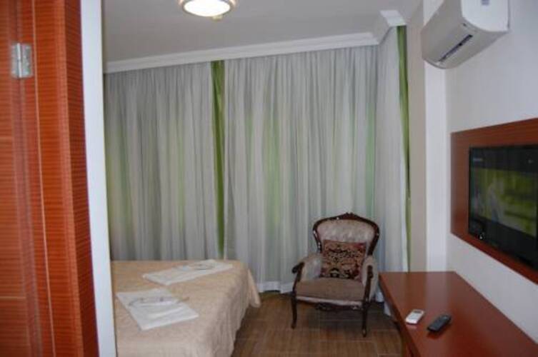 Selena Hotel