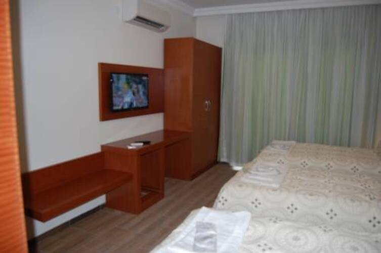 Selena Hotel