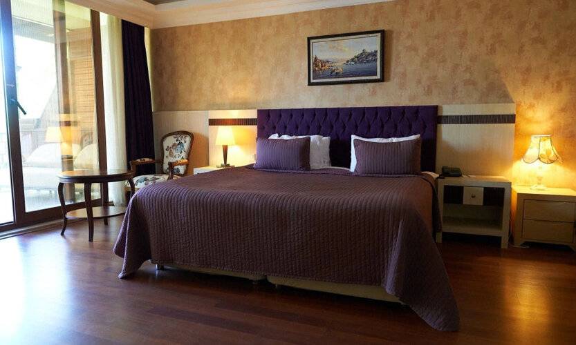Phellos Suites