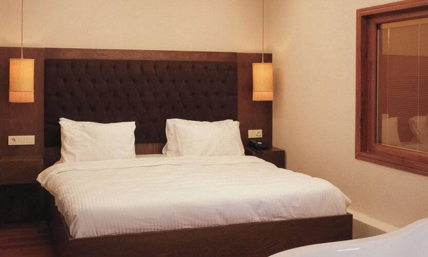 Phellos Suites