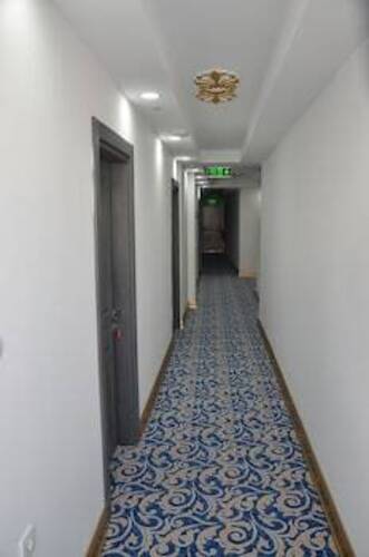Piyes Otel