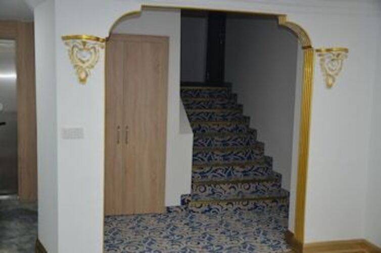 Piyes Otel