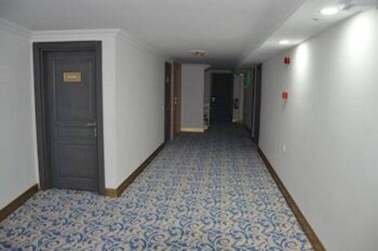 Piyes Otel