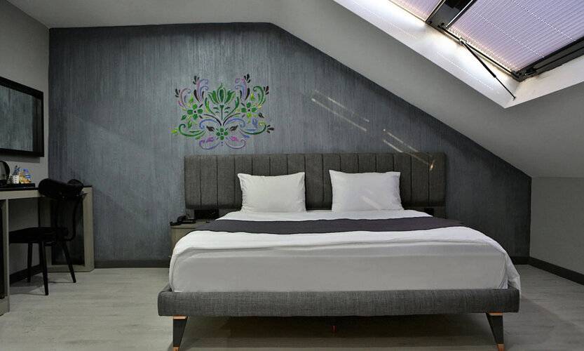 Fly And Stay Airport Hotel