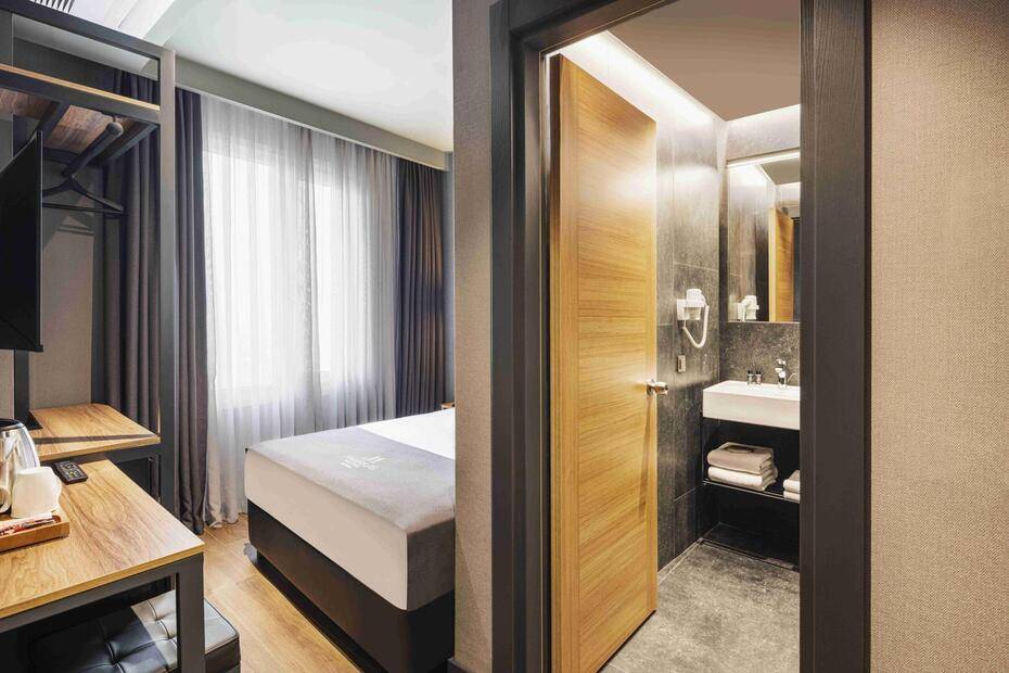 Marius Hotel