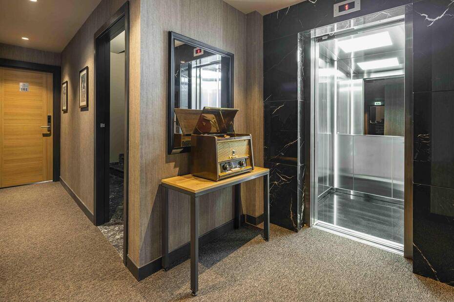 Marius Hotel