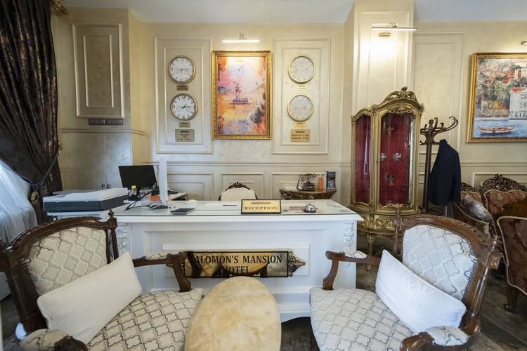 Solomon's Mansion Hotel