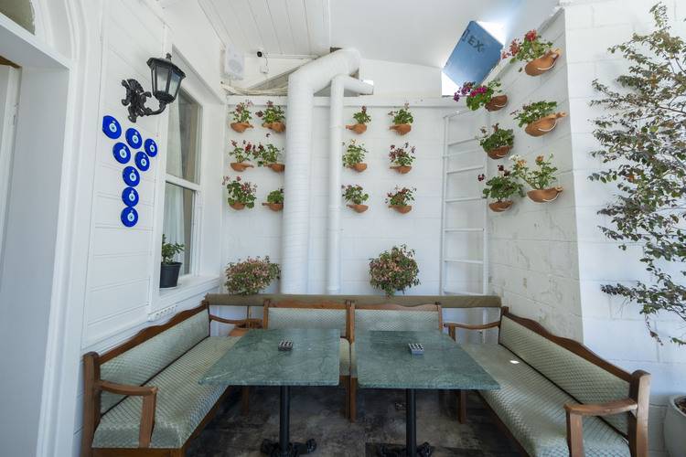 Solomon's Mansion Hotel