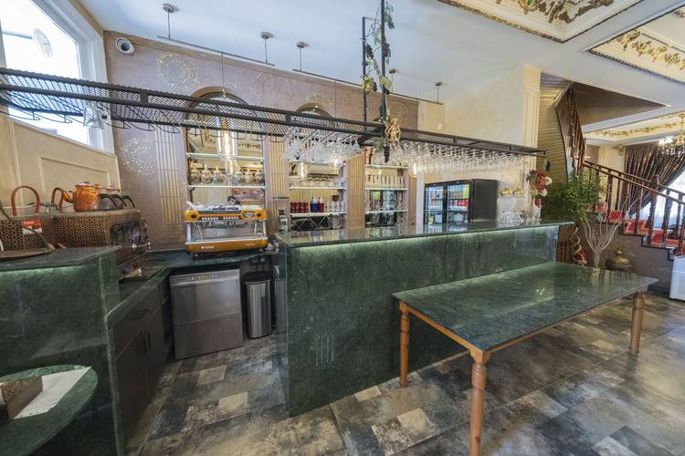 Solomon's Mansion Hotel
