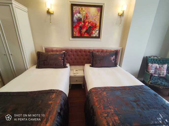 Solomon's Mansion Hotel