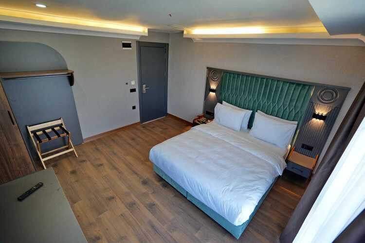 Shelton Airport Hotel