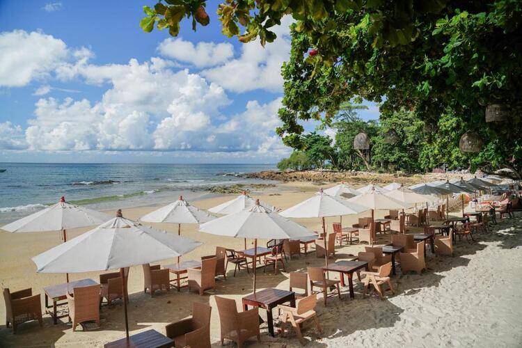 Silver Sand Hotel