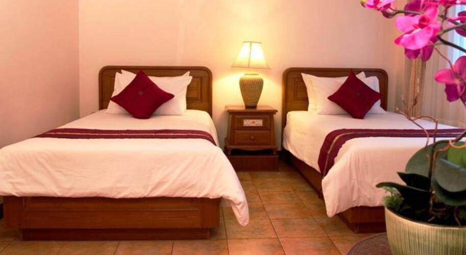 Surin Bay Inn