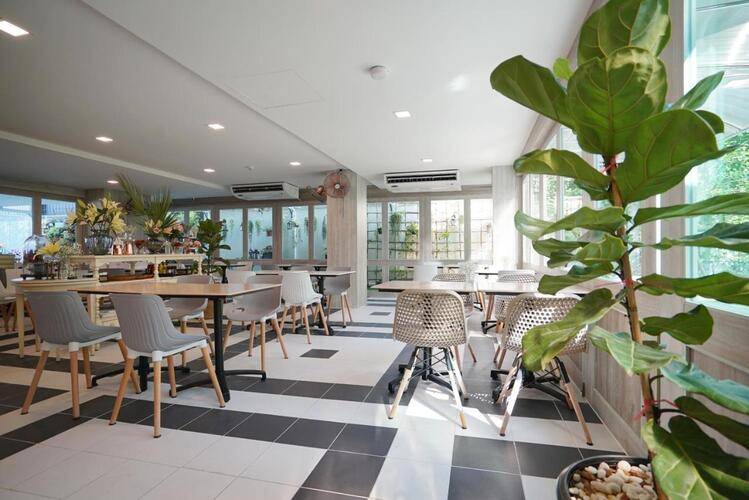 The Qube Fifty Hotel