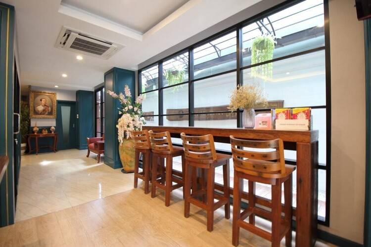 Super Oyo 484 Pannee Residence Khaosan (Sha Plus)