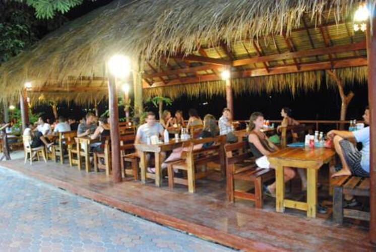 Phi Phi Rimlay Cottage