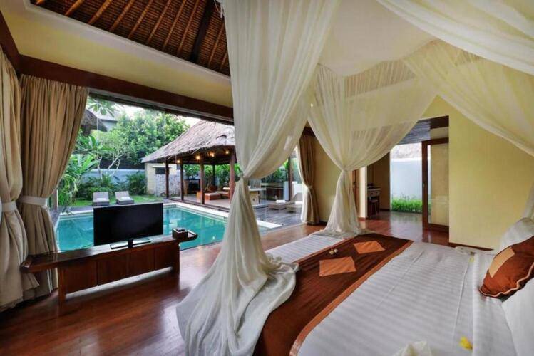 Avery Le Nixsun Villa
