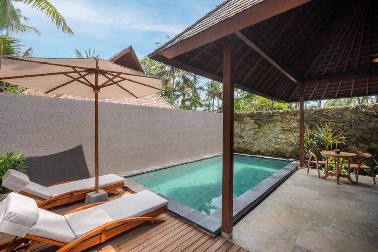 Unagi Wooden Villa By Emana