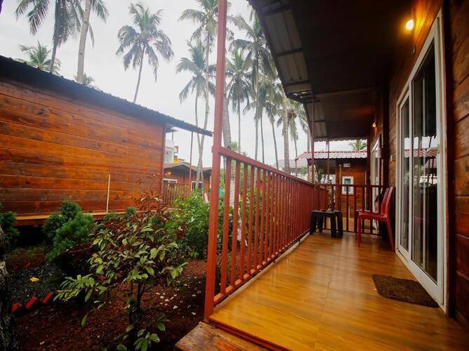 Mariners Bay Beach Resort