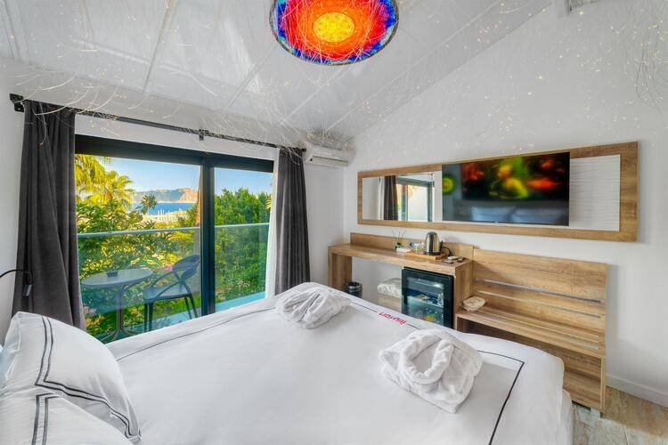 Illusion Beach Club Hotel (Adults Only 16+)