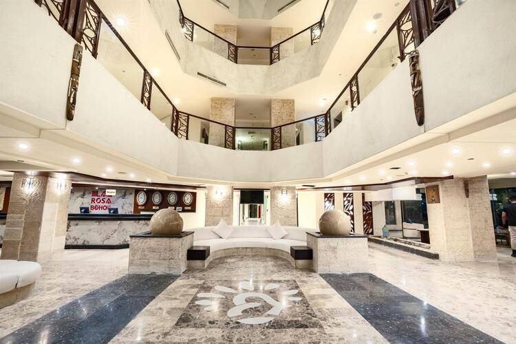 La Rosa Boho Aqua Park Hotel
