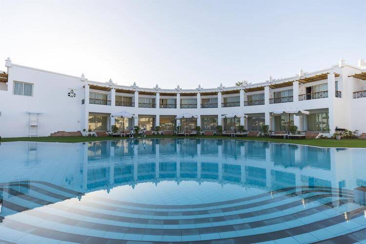Posh Club By Sunrise Remal Beach