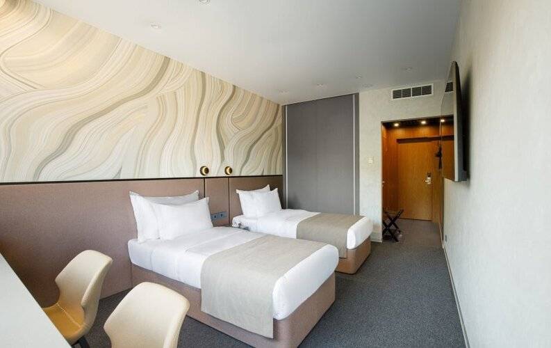Tfl Hotel (Тфл Отель)