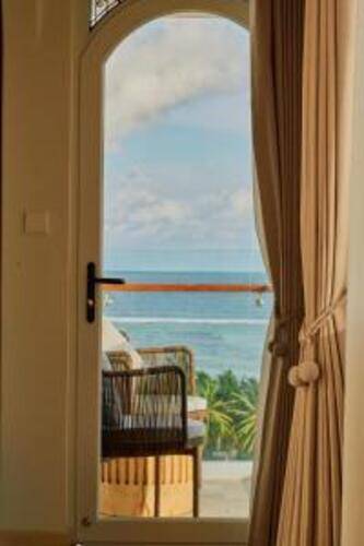 Stone Hotels Maldives