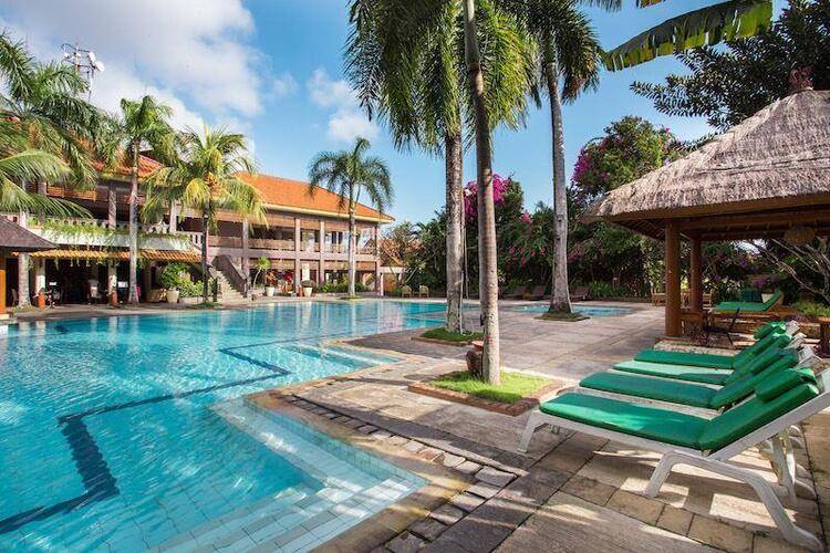 Plagoo Holiday Hotel