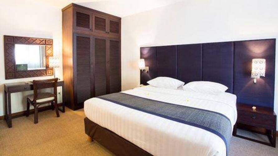 Plagoo Holiday Hotel