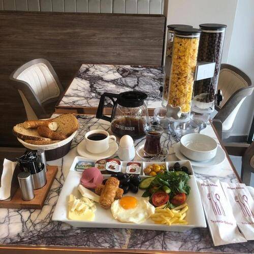 216 Bosphorus Suite