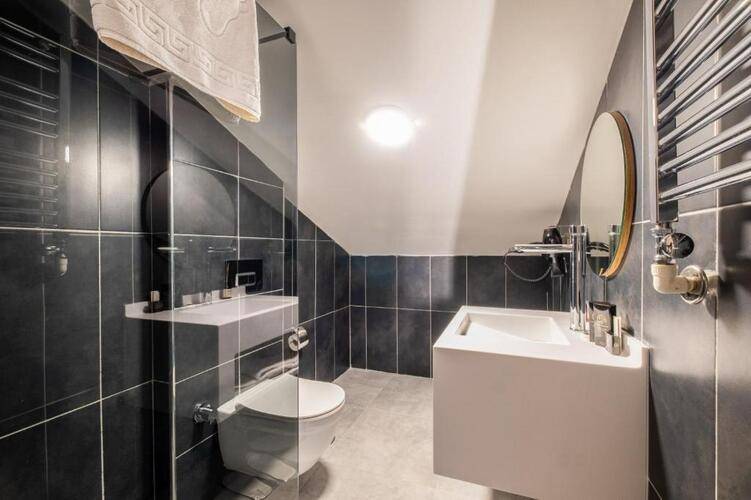 216 Bosphorus Suite