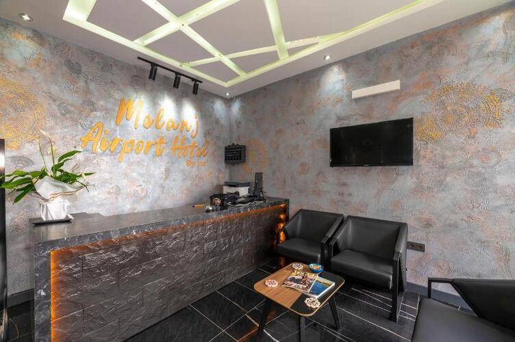 Melanj Airport Hotel