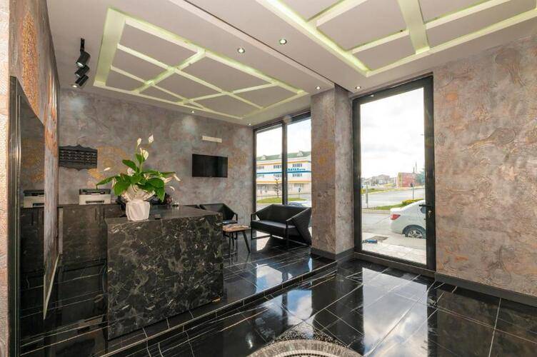 Melanj Airport Hotel