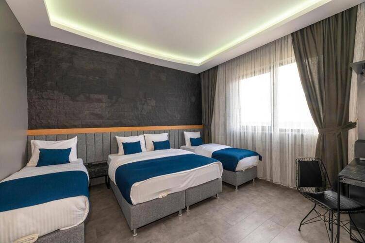 Melanj Airport Hotel