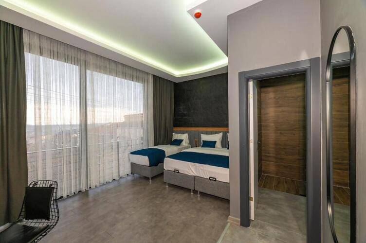 Melanj Airport Hotel