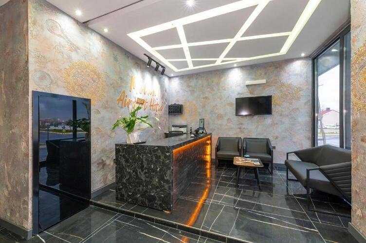Melanj Airport Hotel
