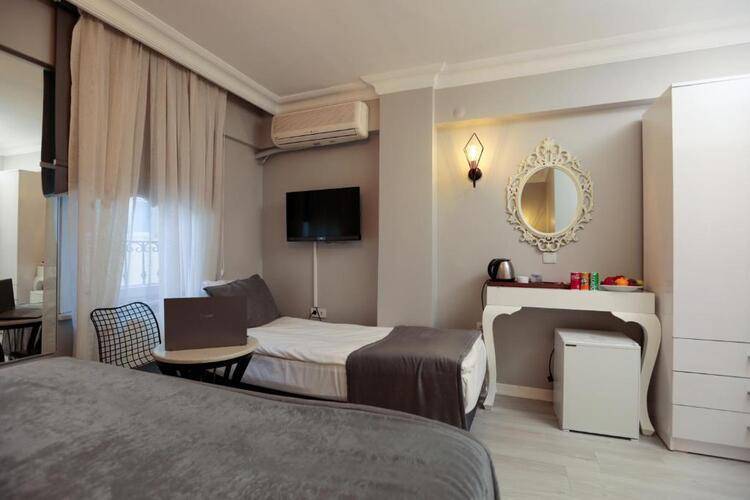 Grand Inova Hotel